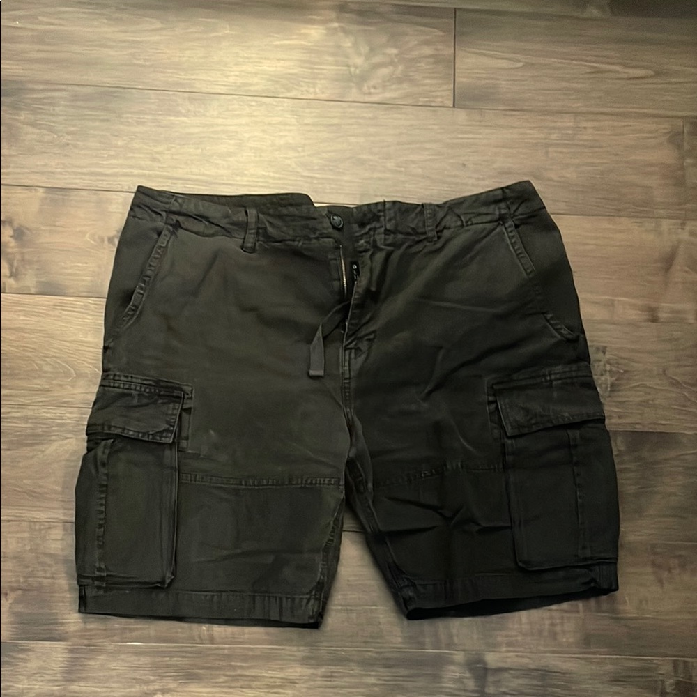 Men's Black Cargo Shorts